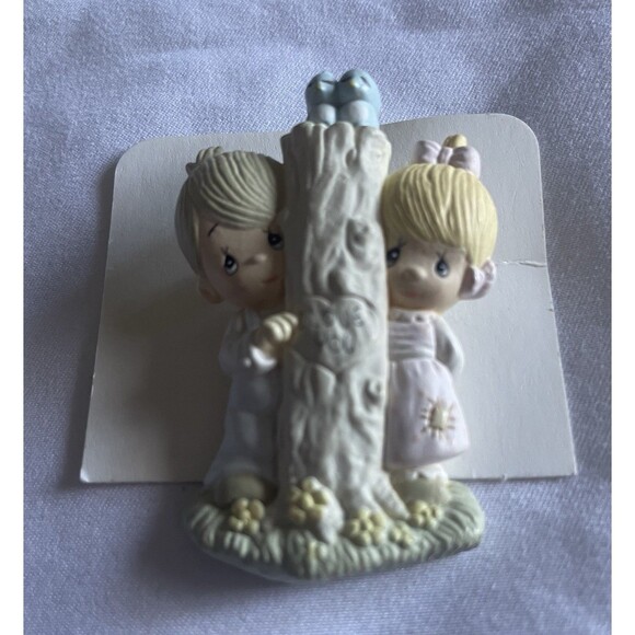 Precious Moments Samuel Butcher Pin Brooch I Love You  1980s 2 in - Picture 3 of 5